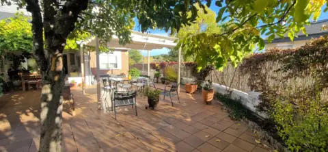 Chalet pareado en calle de Piamonte