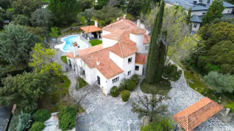 Chalet unifamiliar en Club de Golf-Molino de la Hoz