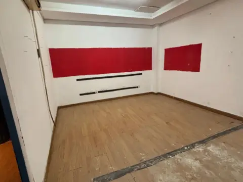 Local comercial en calle de Carlos Marín Menú