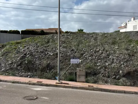 Terreno en calle Collados Zieschang, 22