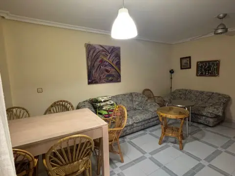 Piso en calle de Ramón y Cajal, 57