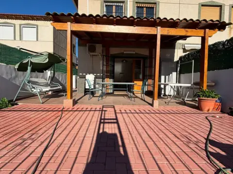 Casa en calle Cruz de Mayo, 5