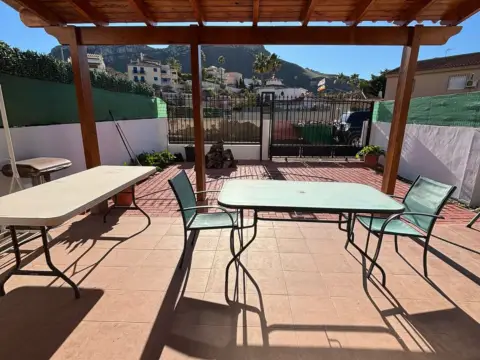 Casa en calle Cruz de Mayo, 5