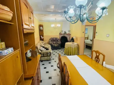 Piso en Avenida de Juan Carlos I, 90