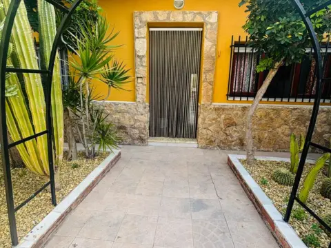 Piso en calle del Júcar, 1