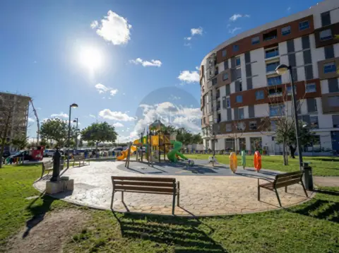 Piso en calle Pl. de Les Corts Valencianes, nº 1