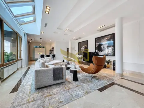 Chalet adosado en La Finca