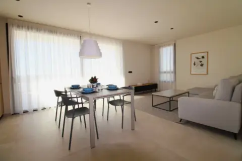 Apartamento en Avenida de las Colinas, 32