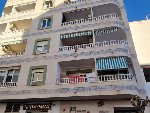 Garaje en calle de San Policarpo, 58
