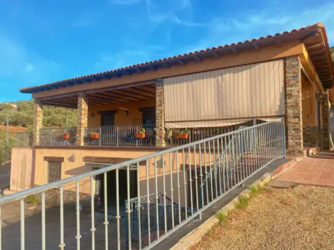 Casa en calle Entidad Plasencia