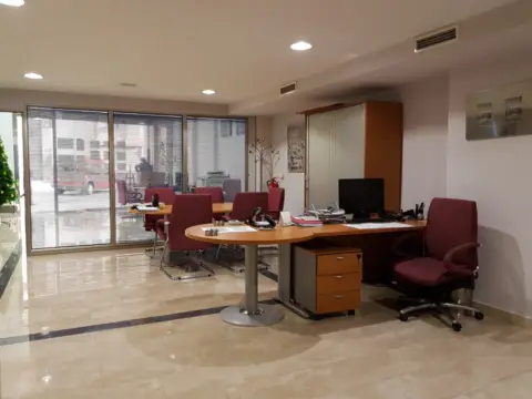 Local comercial en calle del Aire