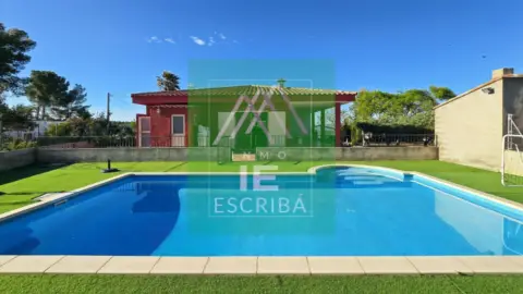 Chalet unifamiliar en Urbanización Lloma Molina, 13
