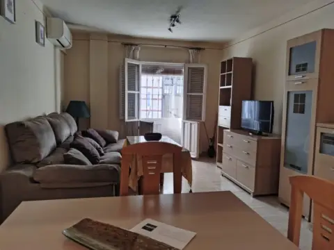 Piso en calle Adelantado