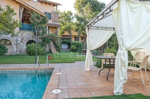 Chalet en calle de la Cañada