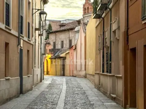 Dúplex en calle de los Expósitos