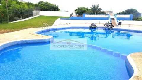Dúplex en Avenida 8 de Marzo