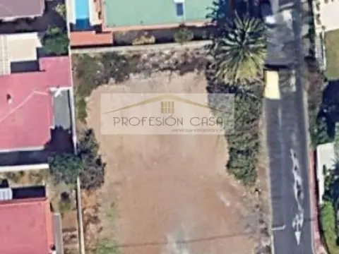 Terreno en calle Isla De Gran Canaria, 17