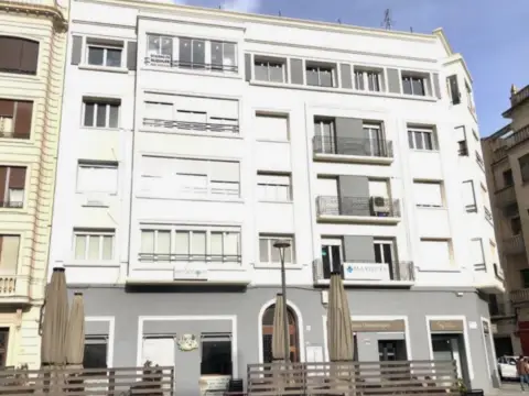 Piso en Plaça d'Alfons XII