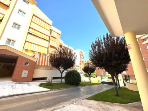 Piso en calle Raphael