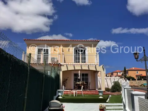 Chalet unifamiliar en Avenida Ángel Jové