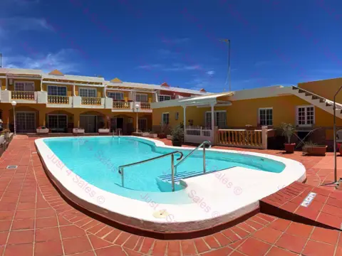 Casa en calle Alcalde Juan Évora Suárez