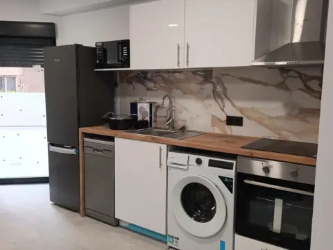 Estudio en calle de Francisco Giner de Ríos