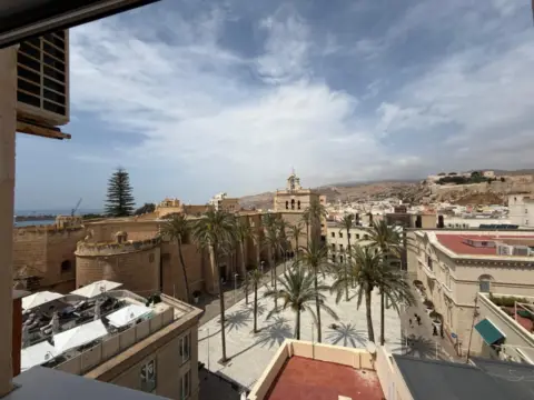 Ático en calle de Eduardo Pérez