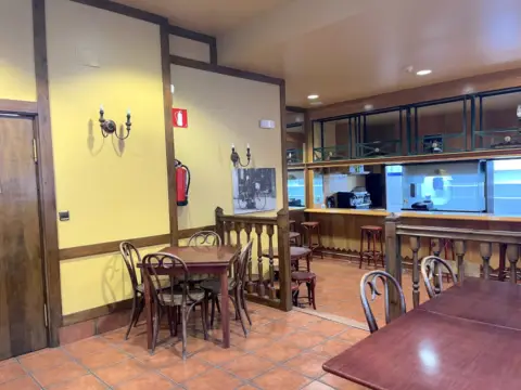 Nave comercial en calle de Luis Bilbao Líbano