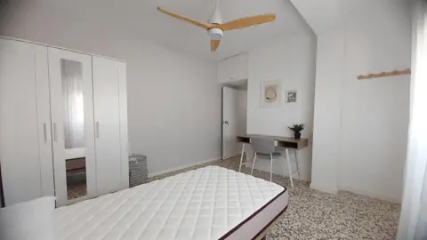 Habitación en calle de Miguel Rúa