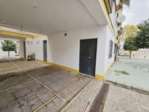 Local comercial en Urbanización Blas Infante, 49