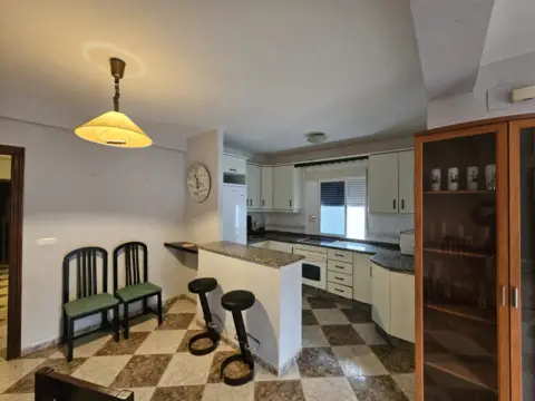 Piso en calle Redondo Marques, 32