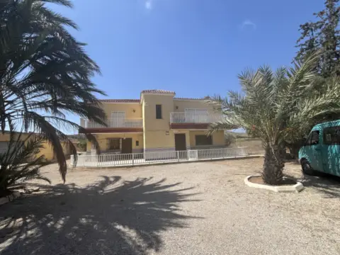 Finca rústica en Pasaje Mina Blanca , nº 4