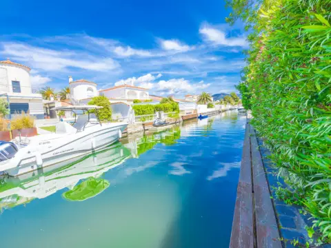 Casa en Empuriabrava