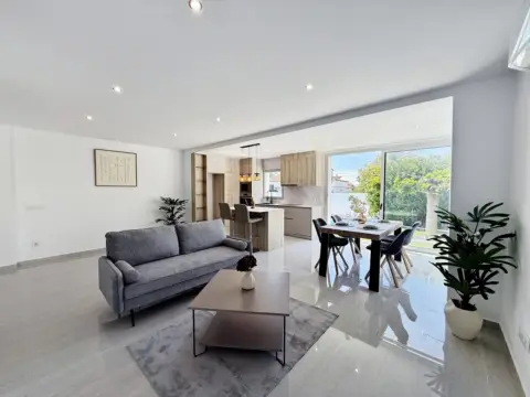 Casa – Roses