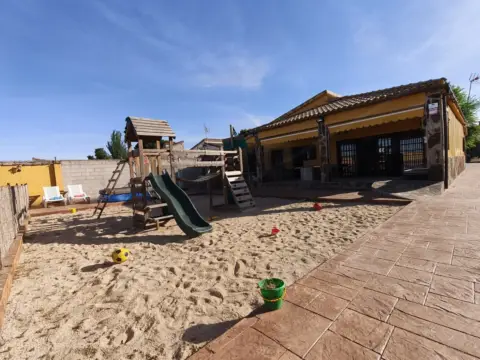 Chalet en calle de las Carretas