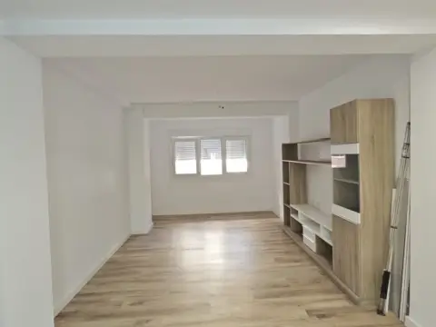 Piso en calle de José Artés de Arcos, 11