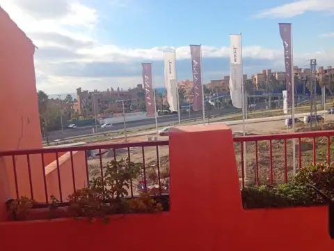 Chalet adosado en calle Casas de Padron