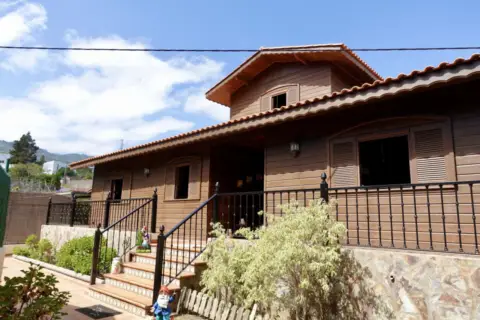 Casa en Camino Arenales, 30