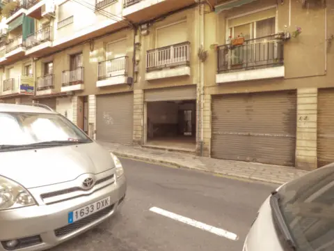 Local comercial en calle de Donoso Cortés, 26