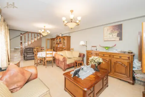 Dúplex en calle de la Paz