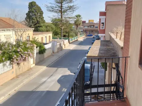 Piso en calle Pintor Guimbarda