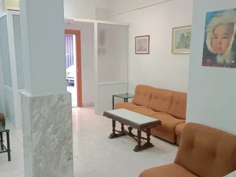 Oficina en calle San Agustín