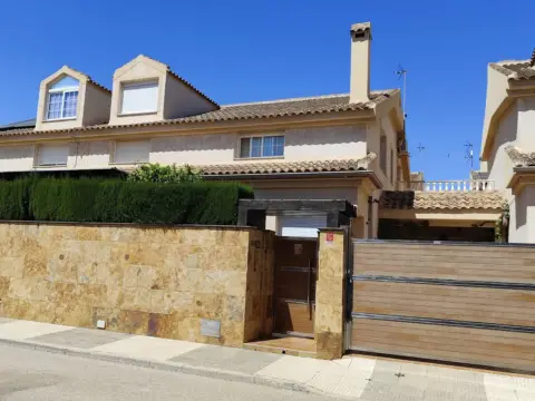 Chalet en Avenida Torre Pacheco