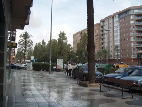 Local comercial en calle Alameda de San Antón Cartagena
