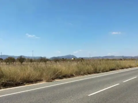 Terreno en calle  Molinos Marfagones, calle Mayor