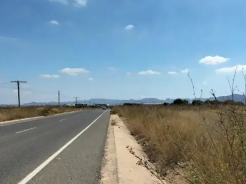 Terreno en calle  Molinos Marfagones, calle Mayor