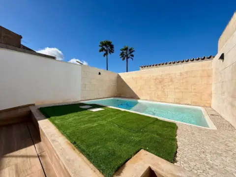 Casa adosada en Carrer de Son Negre, 1