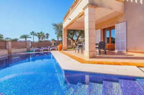 Chalet adosado en Carrer de Bèlgica