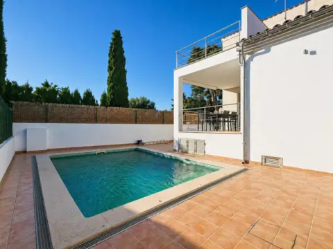 Casa en Carrer de l'avellaner, 1