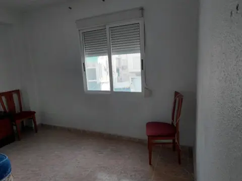 Piso en calle del Reverendo José María Pinazo